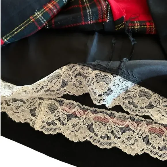 Vintage 70s Handmade Maxi Skirt 26 Patchwork Wool Plaid Cottagecore Red Black - Picture 8 of 10